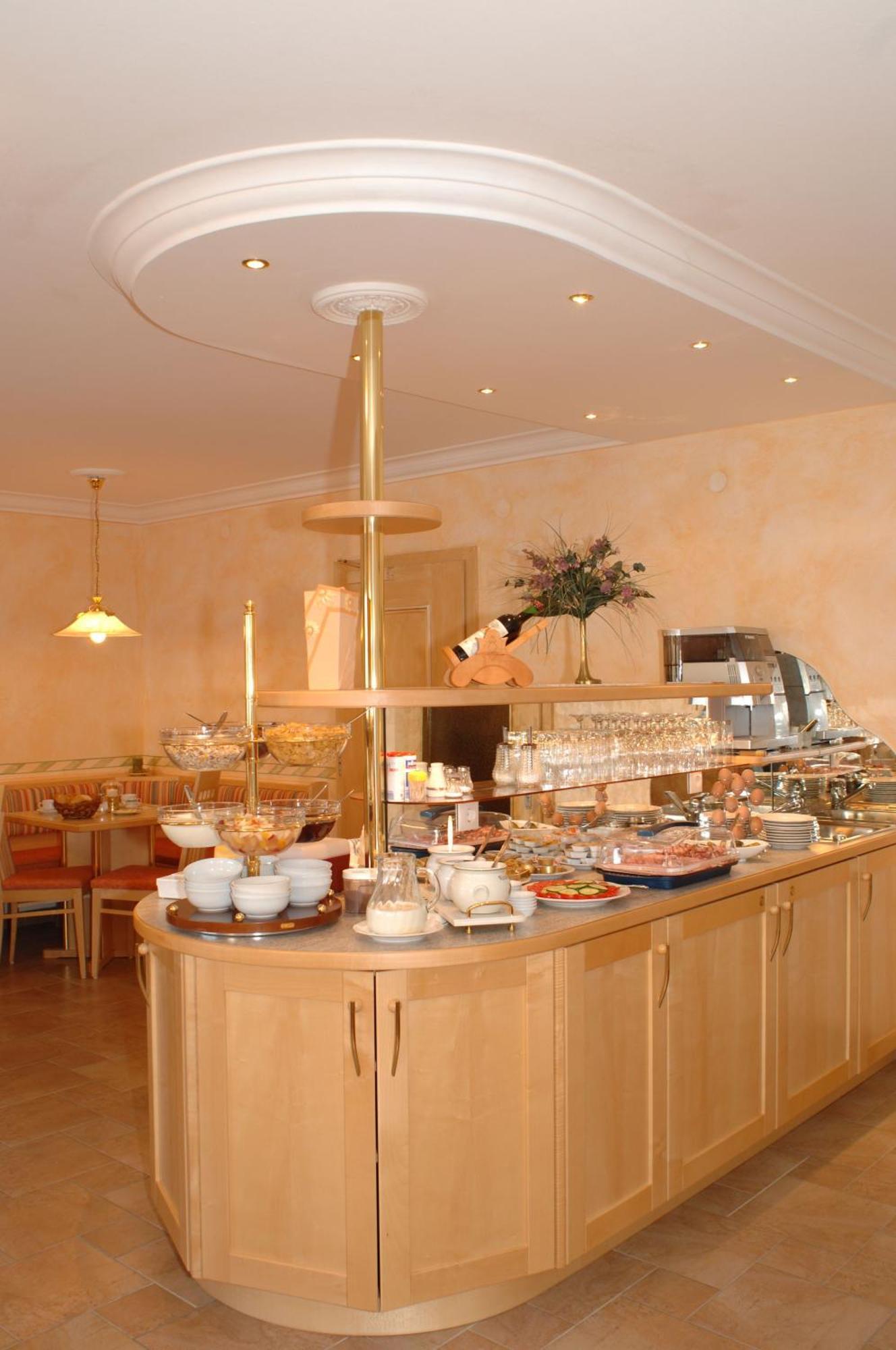 Hotel Garni Tannenhof Flachau Exterior photo